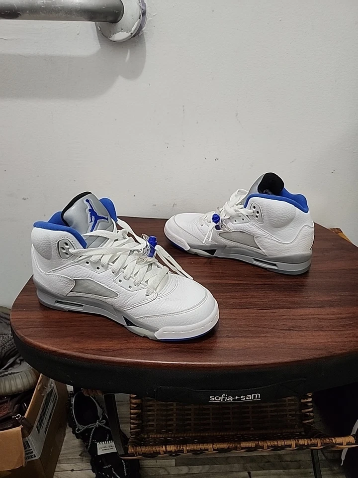 Size 4.5Y - Air Jordan 5 Retro Stealth 2.0 - Image 3 of 4