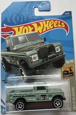 2020 Hot Wheels BAJA BLAZERS 10/10 Land Rover Series III Pickup 3/250