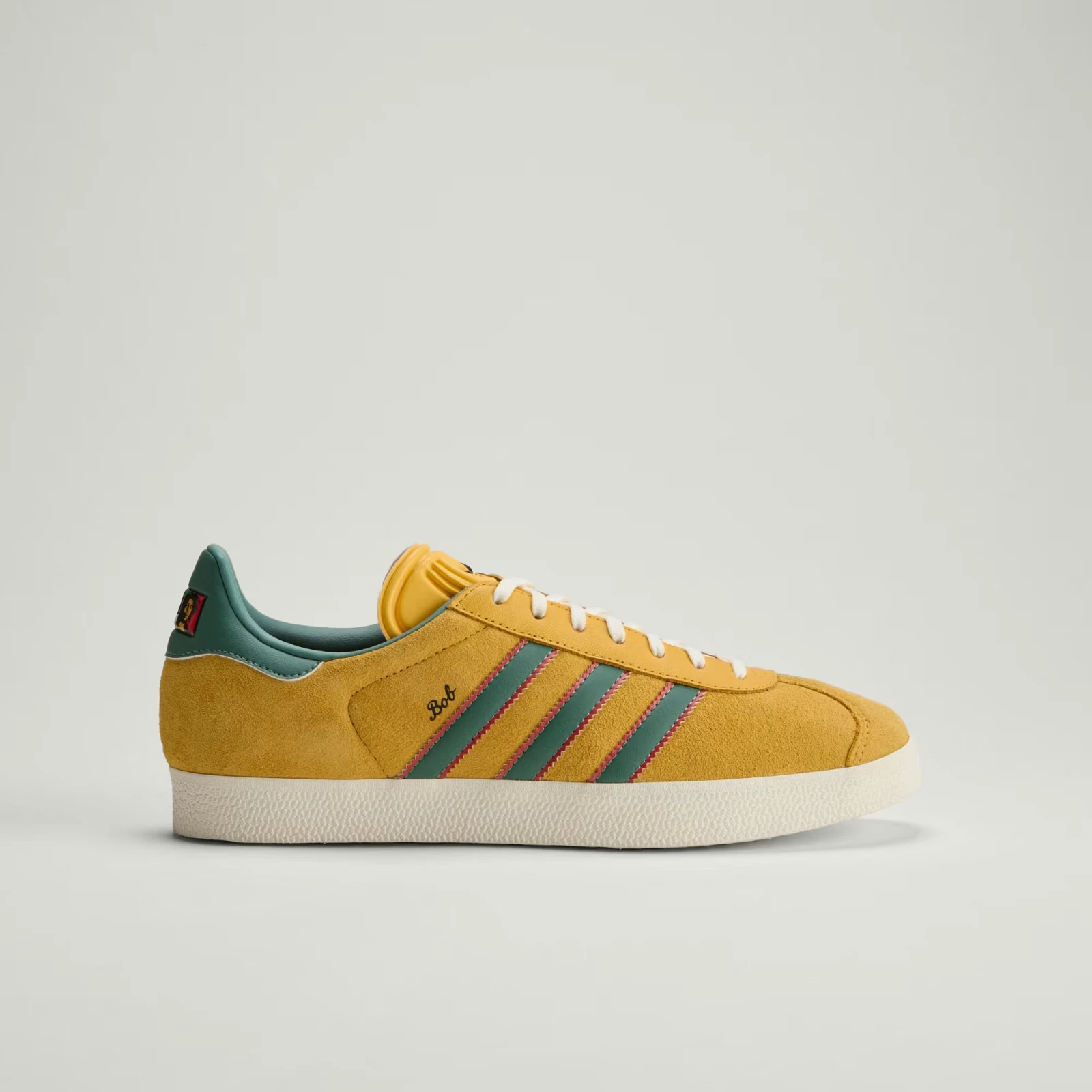 adidas Gazelle Jamaica x Bob Marley Shoes in Gold and White / Green
Opens in a new window or tab
