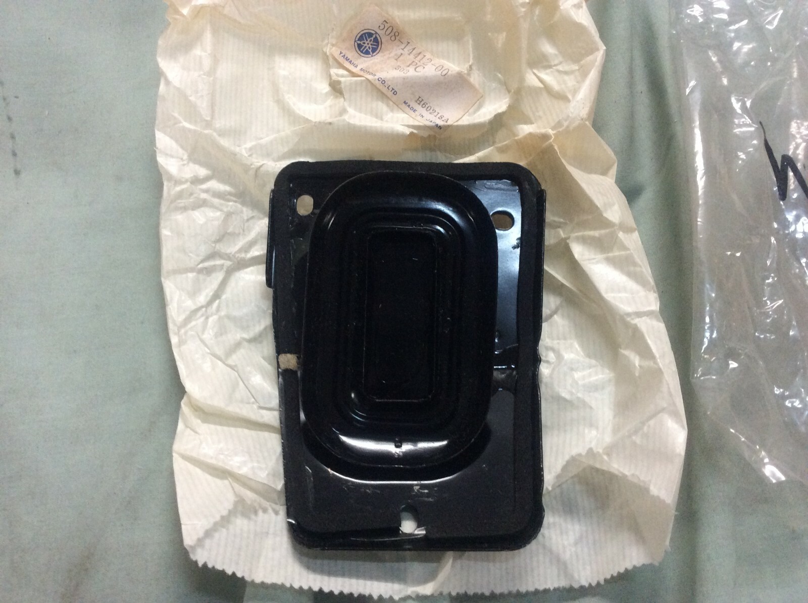 GENUINE YAMAHA PARTS AIR CLEANER CASE CAP TY250 7476 5081441200 434