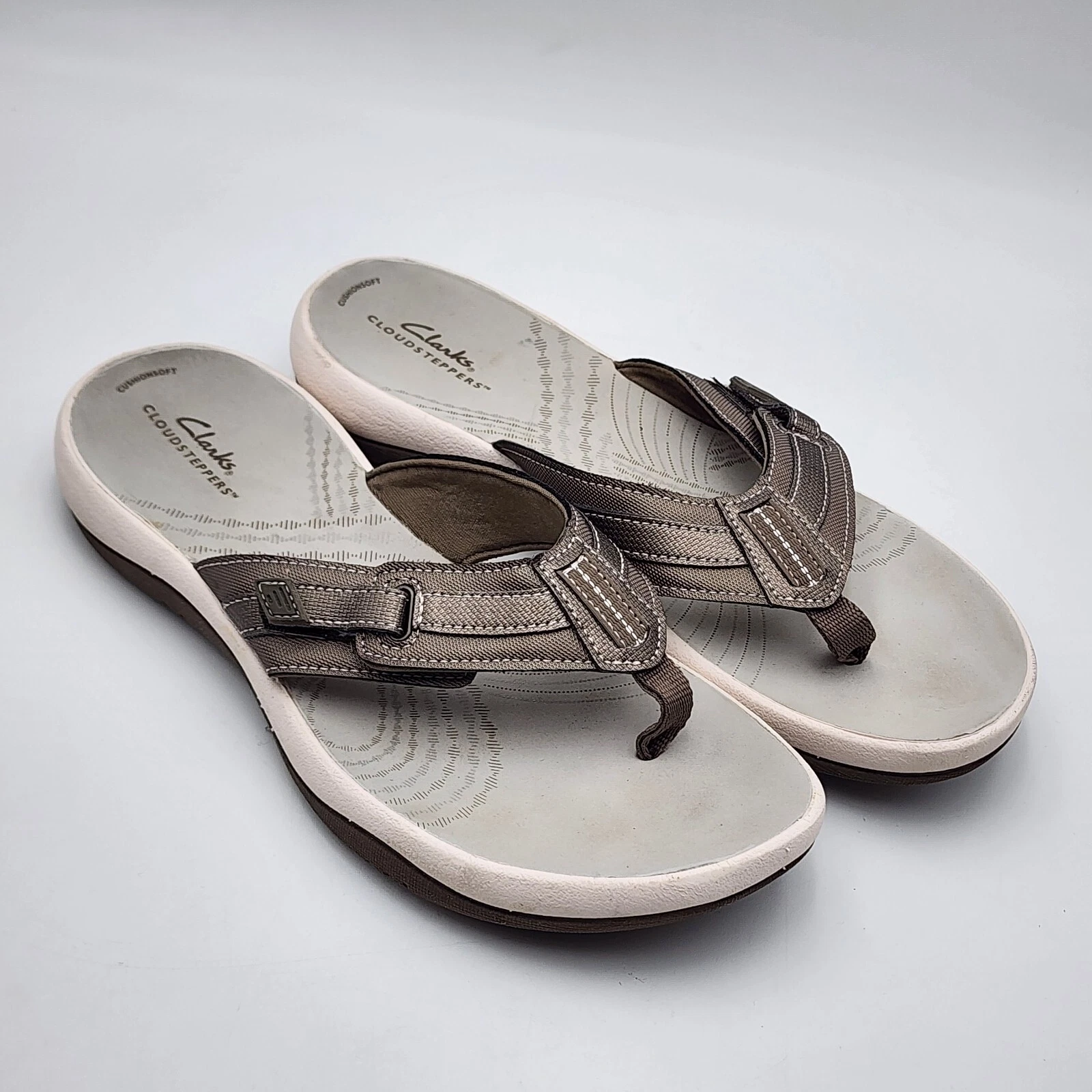 Sandali donna Clarks Cloudsteppers Breeze Sea taglia 10 grigio metallizzato slip on