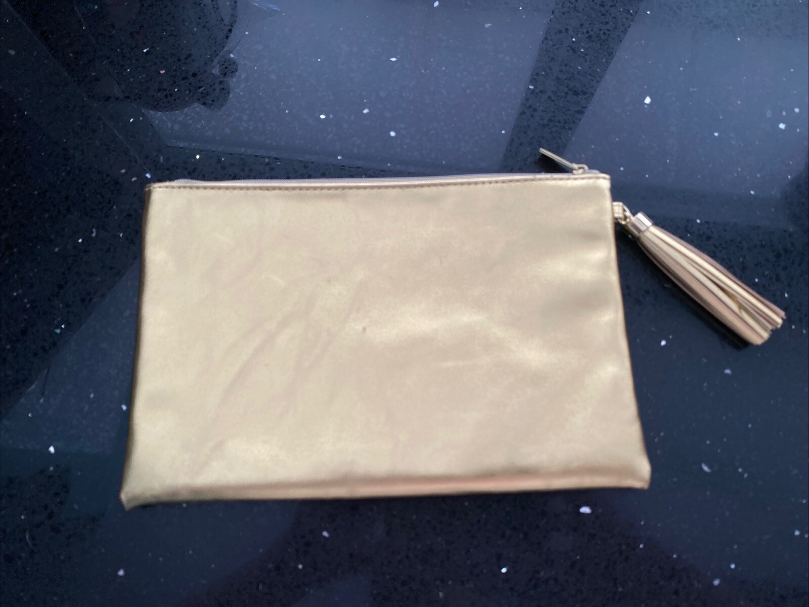 Yves Saint Laurent YSL Beaute borsa frizione cosmetica oro con nappa