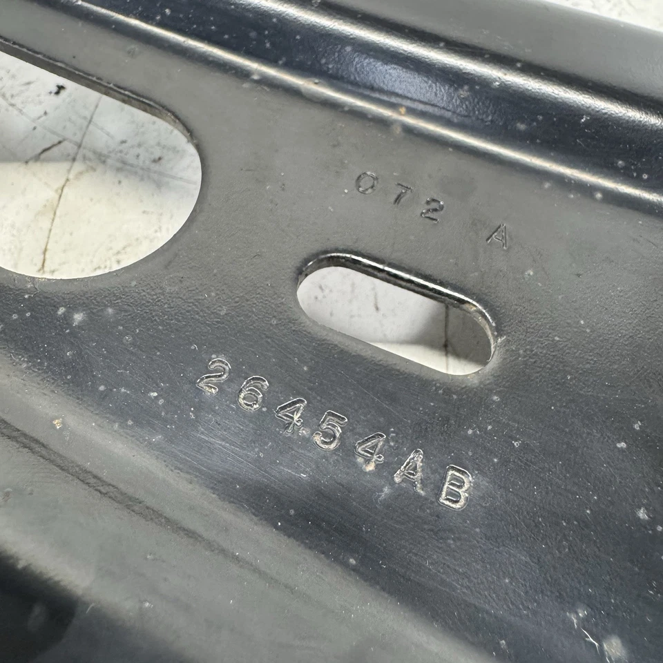 Chevrolet Equinox 2018-2024 brazo de control trasero derecho superior de arrastre OEM Foto 3 de 4