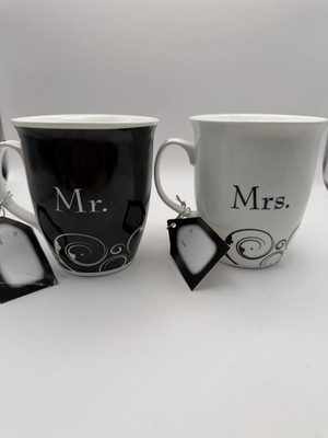 NWT Common Grounds Mr & Mrs Mugs W/tags(Mr Tag Has Bend) nice saying on reverse 