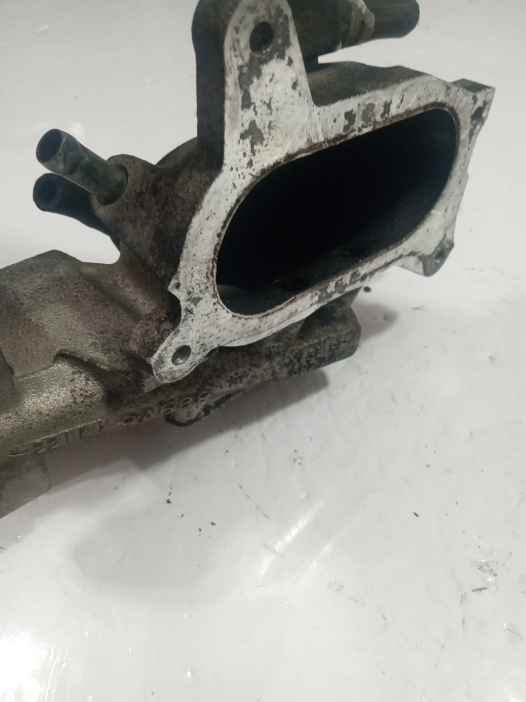 XL3E-9P697-AA Ford  Throttle Body Spacer Elbow Assembly 