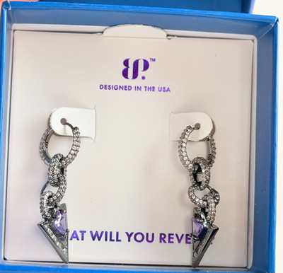 Bomb Party, Sirens Earrings ''Waters Of Fate'' Amethyst on Hematite Daggers