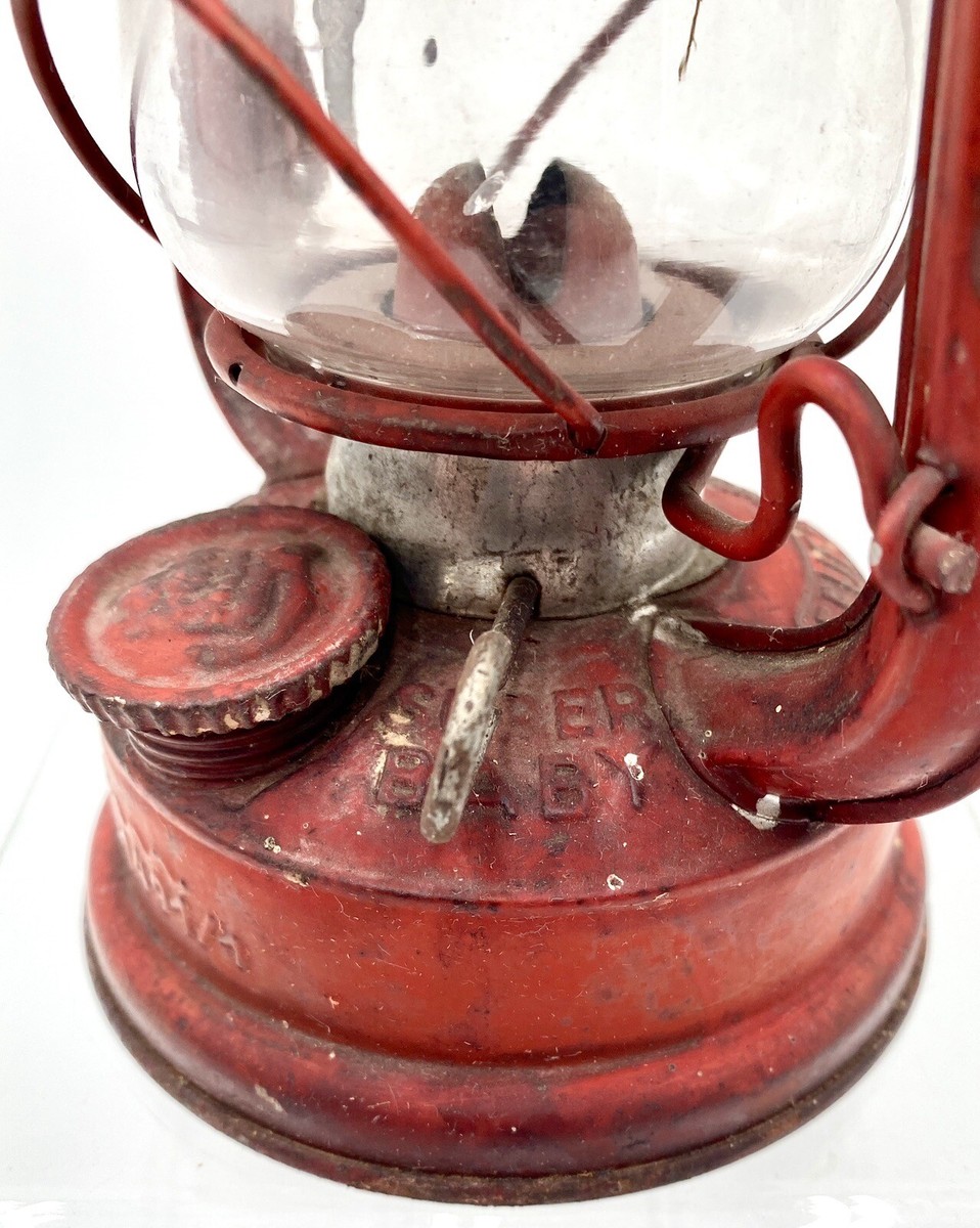 Vintage Feuerhand West German Kerosene Lantern No. 175 Super Vintage Feuerhand West German Kerosene Lantern No. 175 Super
