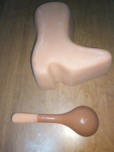 Vintage Glazed Terracotta BOOT Shaped Salsa Dish with Serving Ladle Spoon - Picture 3 of 3