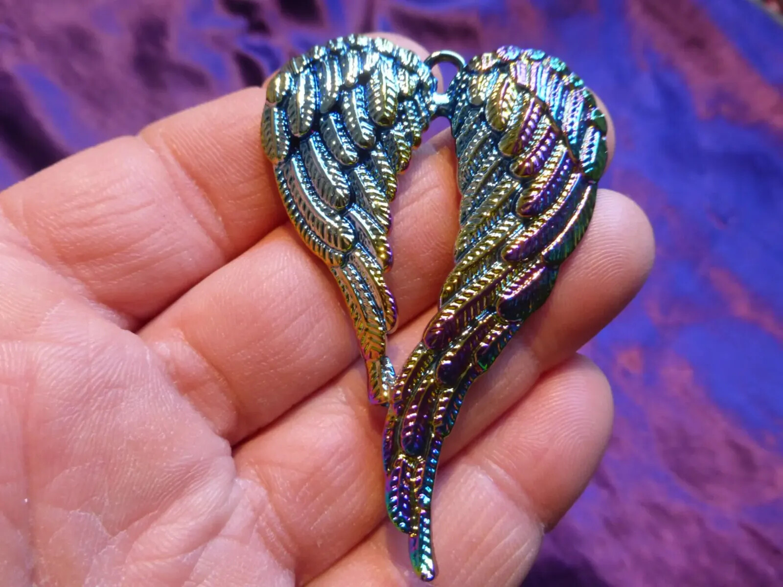 Pendentif ailes d'ange en laiton pour sublimer vos tenues d'été