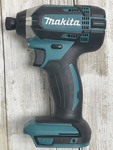 New Makita 18V XDT11 Cordless 1/4 