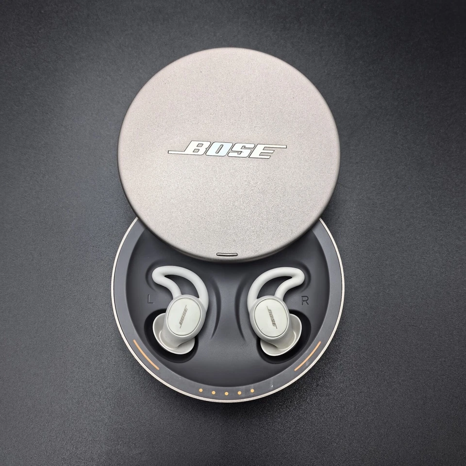Auriculares internos inalámbricos Bose Sleepbuds II con enmascaramiento de ruido Auriculares para dormir Foto 3 de 4