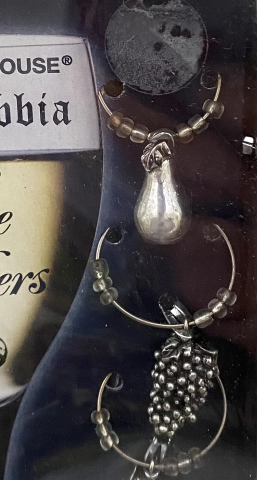 Marcadores de copa de vino Boston Warehouse Dellarobbia 6 piezas dijes de frutas tono plateado NUEVO Foto 4 de 4