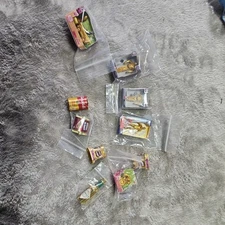 Zuru Surprise MINI BRANDS  5  GOLD. LOT OF 10. Tabasco, Campbell's, Spiderman 