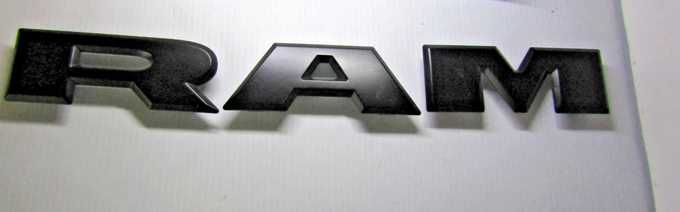 19-23 RAM 2500 3500 4500 5500 GRILLE EMBLEM NAME PLATE 68358570AA Matte Black - Image 2 of 4