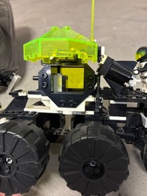 LEGO Space: Spectral Starguider (6933)