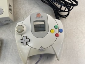 SEGA Dreamcast HKT-3020 Home Console - White