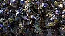  Not-AI generated Natural Photo Wallpaper - Locks Of Love DDT0029 DOWNLOAD