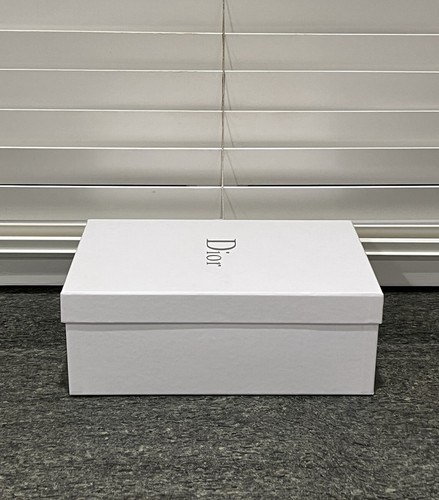 Authentic Dior Empty Gift Box With Tissue Paper 12” x 8” x 4.5” - Picture 4 of 7