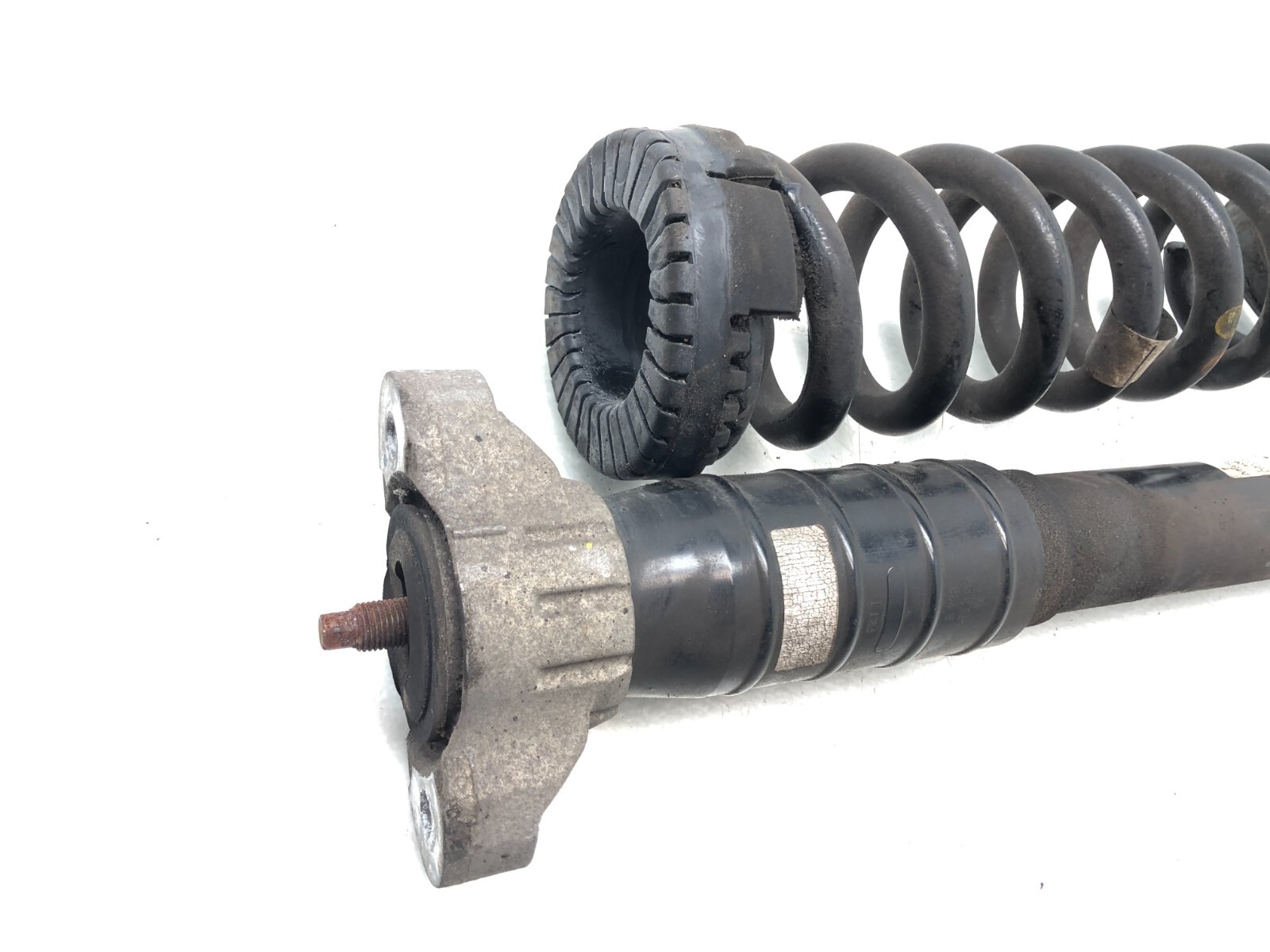 2014-2022 MASERATI GHIBLI RIGHT PASSENGER REAR SHOCK ABSORBER STRUT W/ COIL OEM.