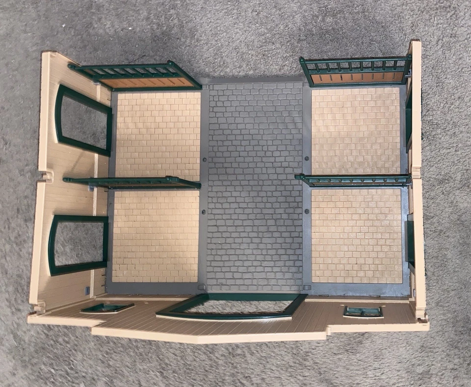 GIOCATTOLI PER BAMBINI - Scuderia Cavalli - Schleich 42145 - Immagine 4 di 4