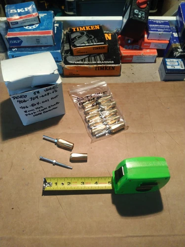 1) *New* Devco, Vogel, SKF Lubrication male hose quick connector. 406-704-001-VS