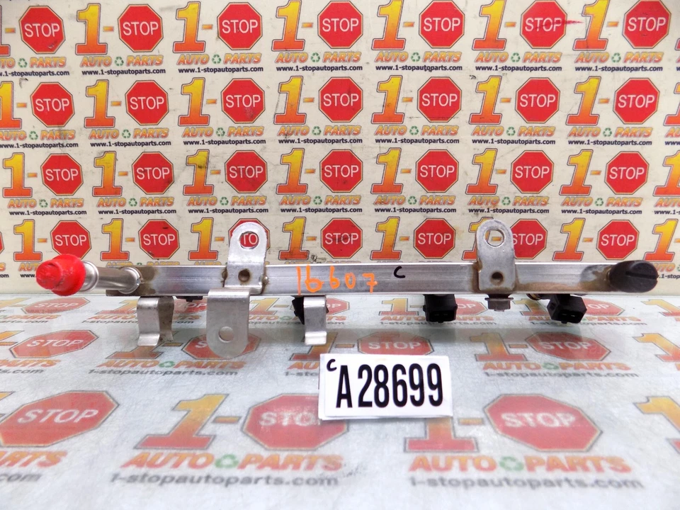 2013-2021 BUICK ENCORE FUEL RAIL W/ INJECTOR SET 55565970 OEM - Image 2 of 4