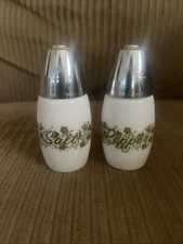Vintage Corning Gemco Spring Blossom Crazy Daisy Salt And Pepper Shakers 1970’s 