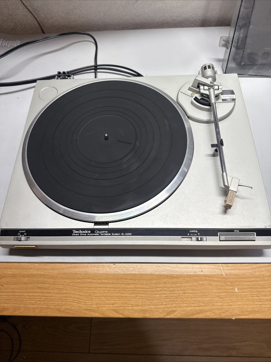 Technics SL-Q200 Direct Drive Turntable Turns On ( possibly just