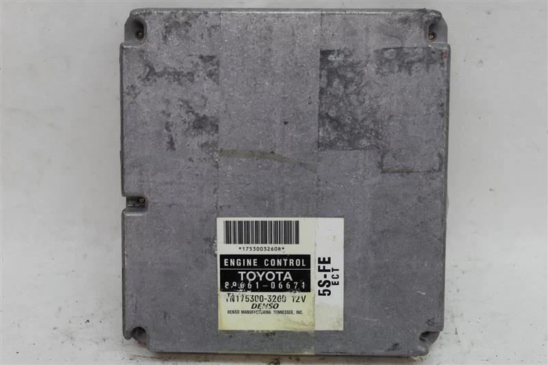 Computadora ECU ECM TOYOTA CAMRY SOLARA 1999 99 8966106671 1148159 Foto 3 de 4