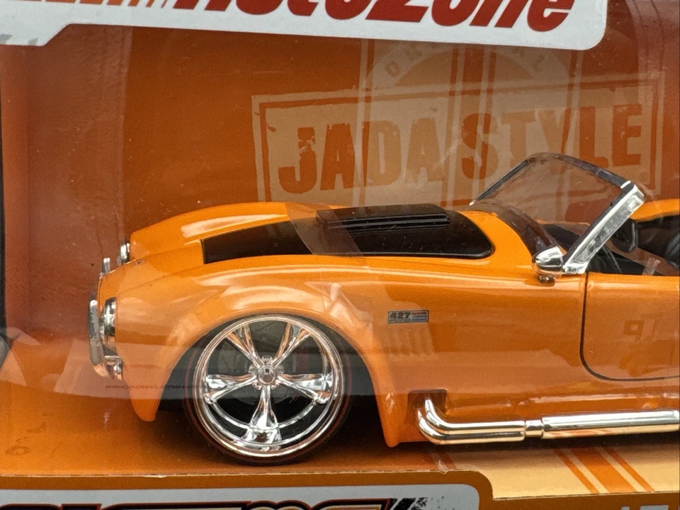 Jada Toys 2024 Bigtime Muscle #04,920 1965 Shelby Cobra 427 S/C 1:24 AutoZone - Image 3 of 4