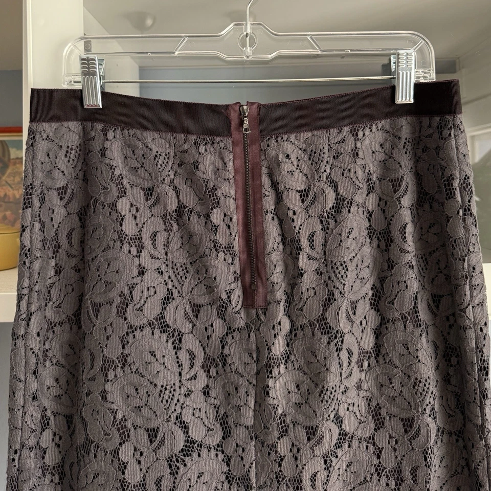 Lida Baday 蕾丝修身直筒铅笔裙 10 码石板/灰色梅 — 第 4/4 张图片