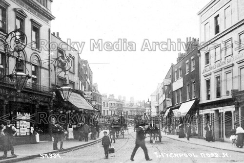 fxx-39 Animated Street View and Shops, Liverpool Road, Islington, London. Foto