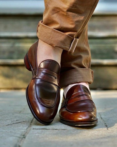 Handmade men brown leather moccasin 