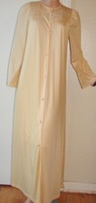 Vintage 2-pc. BEIGE NIGHTGOWN and ROBE "Gossard Artemis" Petite d1-17