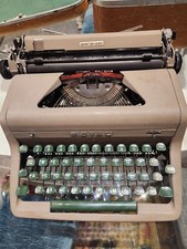 Vintage Royal Quiet DeLuxe Typewriter, Original Case, Professional Recondition thumbnail