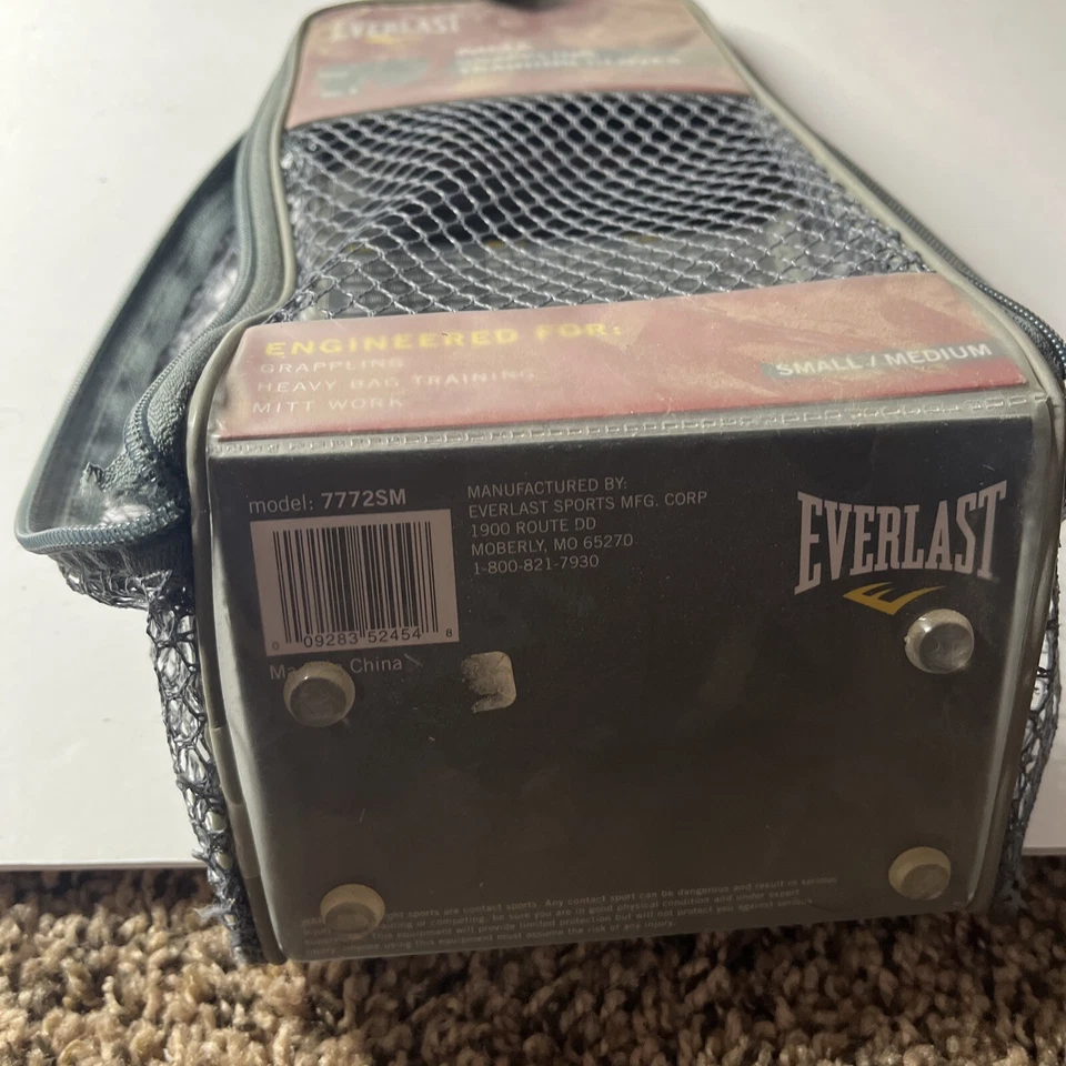 GUANTES DE AGARRE ESTILO PRO EVERLAST MMA NEGROS 6 OZ pequeños/medianos Foto 4 de 4