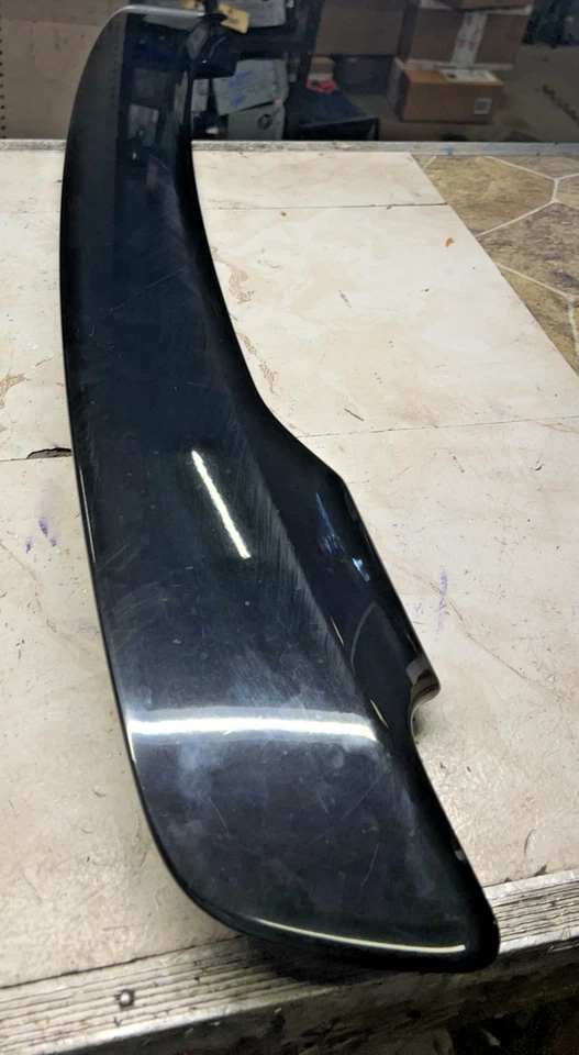 2004-2008 CHEVY MALIBU Rear Wing Spoiler Assembly BLACK OEM - Image 2 of 4
