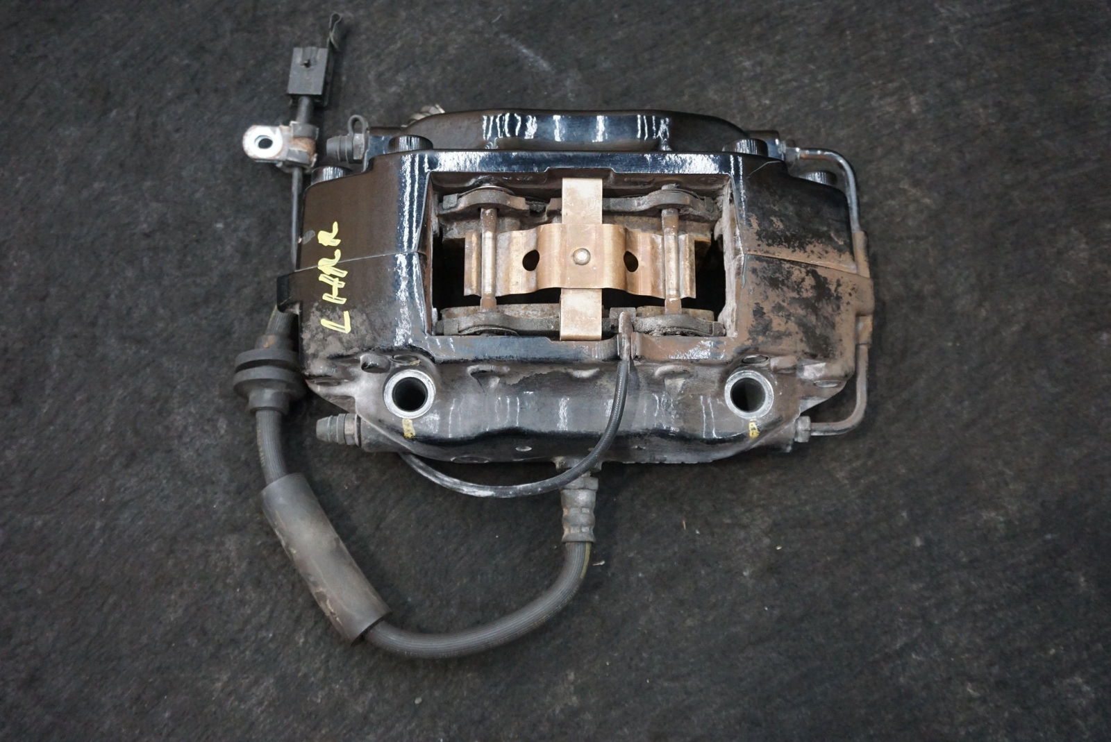 Rear Left Brembo Brake Caliper OEM 82102800 Maserati GranTurismo S M145 2007-19