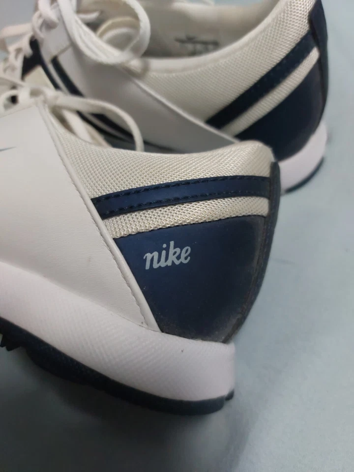 Zapatos de golf Nike Air Dormie blancos con cordones bajos talla 5,5 para mujer Foto 4 de 4