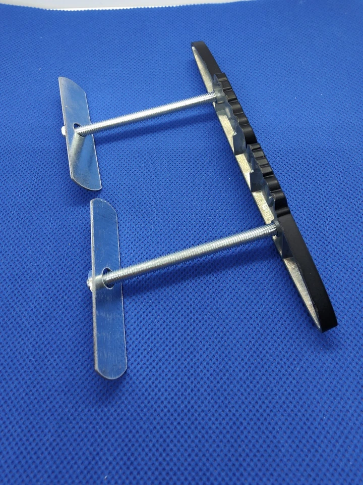 MINI JCW John Cooper Works emblème insigne logo NOIR calandre clubman S one - Immagine 3 di 4