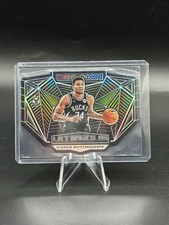 2022-23 Panini Obsidian Giannis Antetokounmpo Vitreous Milwaukee Bucks