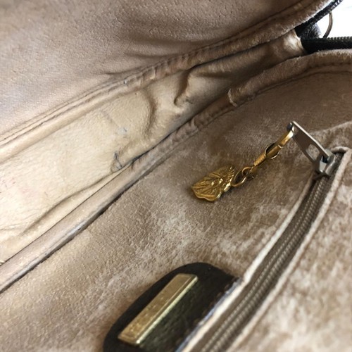GUCCI GG Supreme Schultertasche für Damen Original aus Japan - Bild 10 von 16