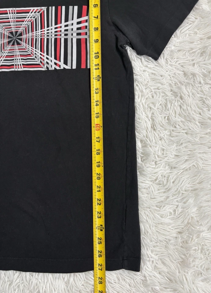 Official 2019 TESLA Plaid Mode Graphic T-Shirt Size Medium - Image 3 of 4