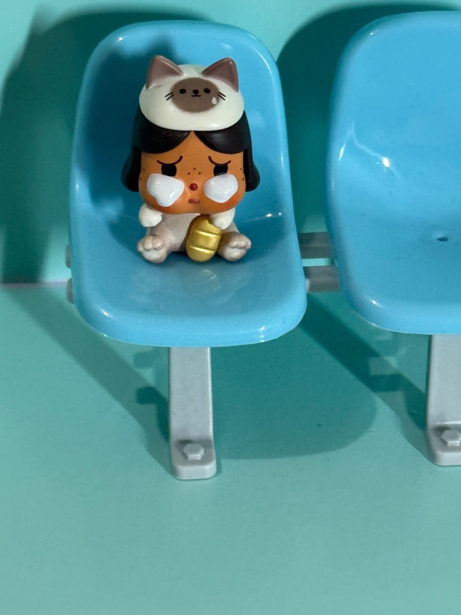 Authentic POP MART Pop Bean Lucky Cat Series - Crybaby, Molly