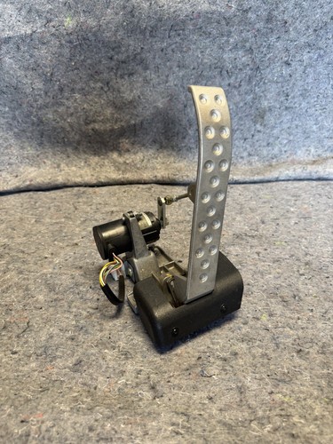 Ferrari F430 Accelerator pedal P/N 196180 Photo - $180