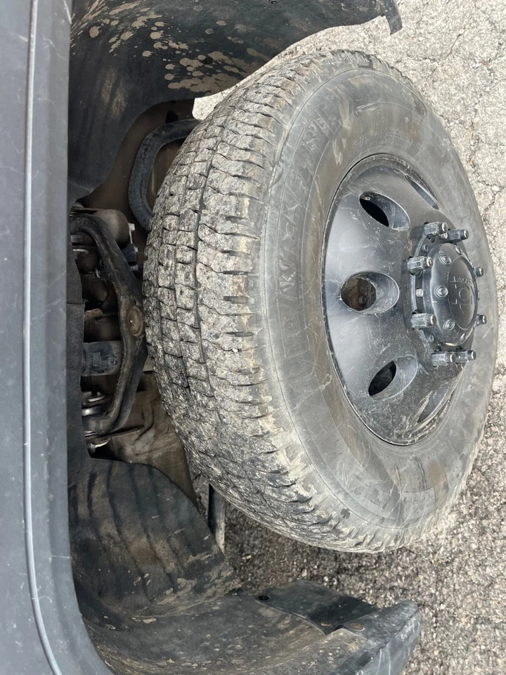 2022 Chevrolet Silverado 3500 HD 4X4 CREW 8FT CHASSIS 6.6 DIESEL ALLISON - Image 4 of 4