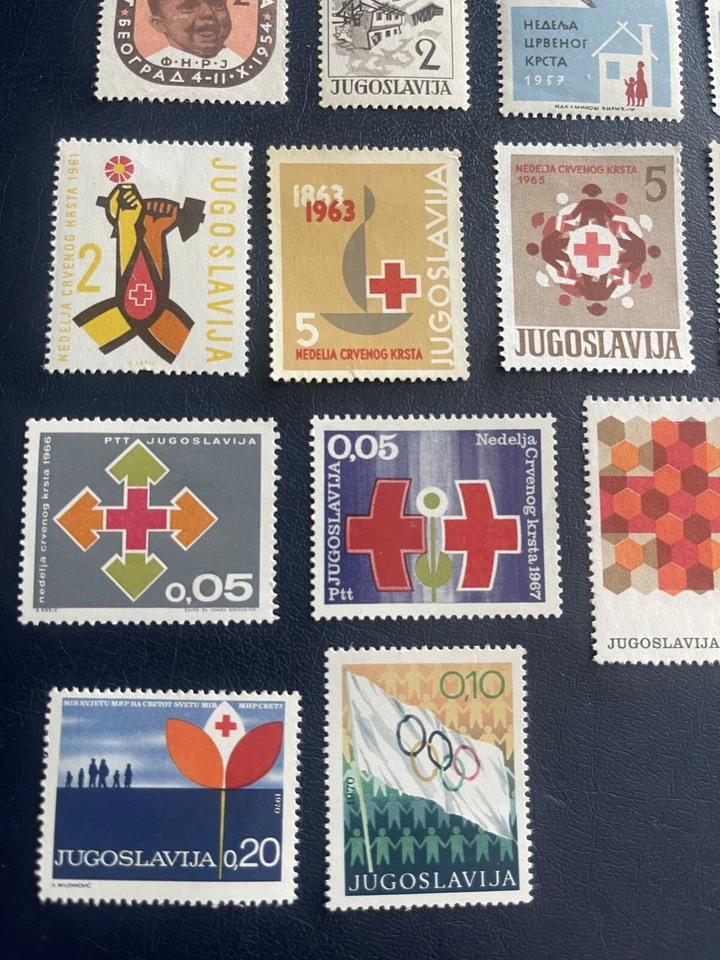 Yugoslavia Varios 1950-1970 Impuestos (Cruz Roja) 23 Estampillas, F-VF Foto 4 de 4