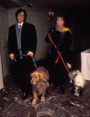 Actress Mary Tyler Moore husband Dr Robert Levine at the 116t- 1992 Old Photo 1