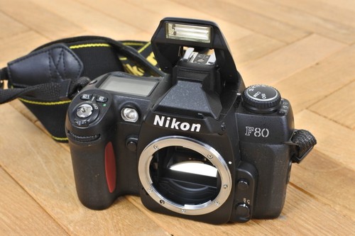 Nikon F80 35mm SLR Film Camera Black Body with Strap - Picture 11 of 17
