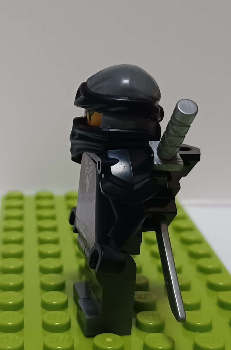 LEGO Cole Hands of Time Minifigure Ninjago 891727 70623 LNC LEGO Cole Hands of Time Minifigure Ninjago 891727 70623 LNC